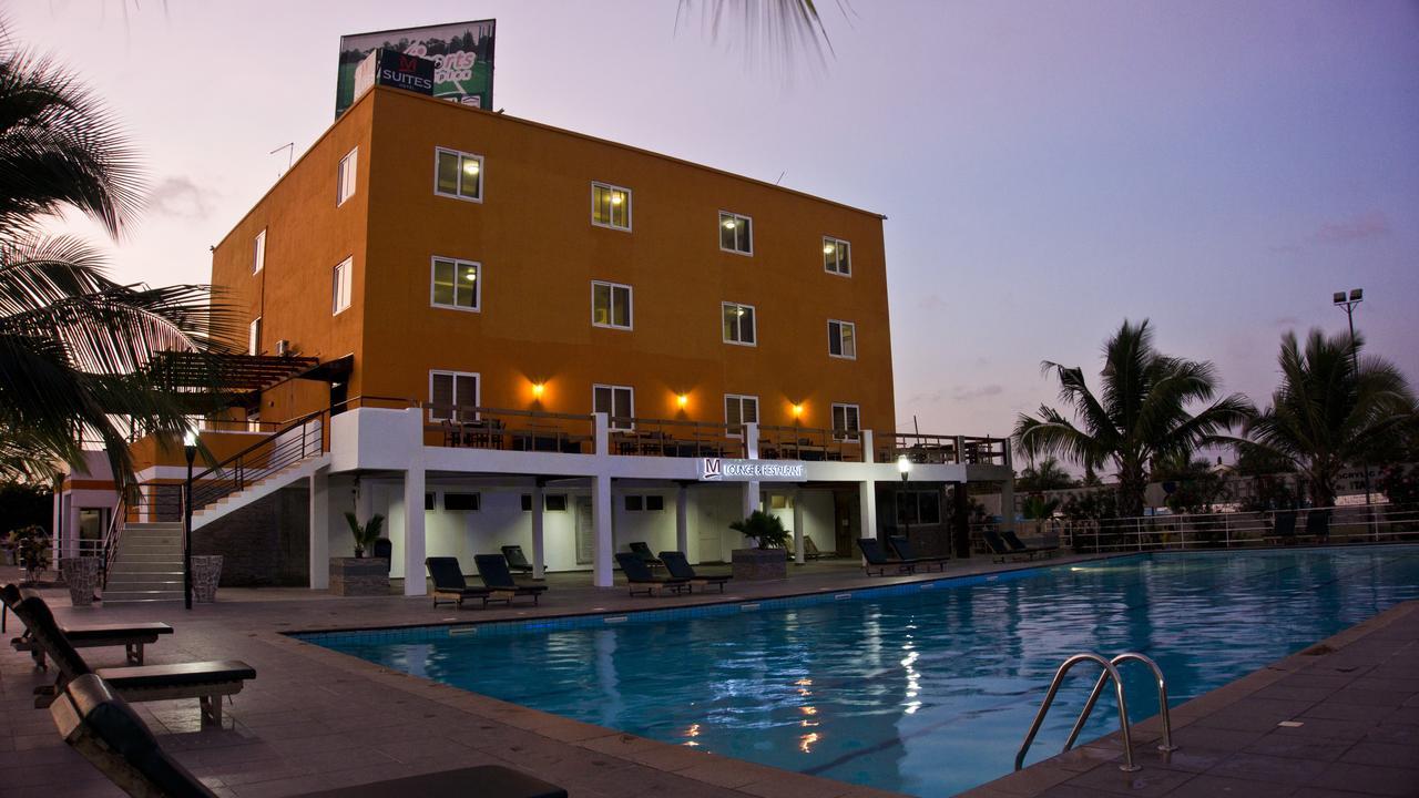 M Suites Hotel Akkra Exterior foto