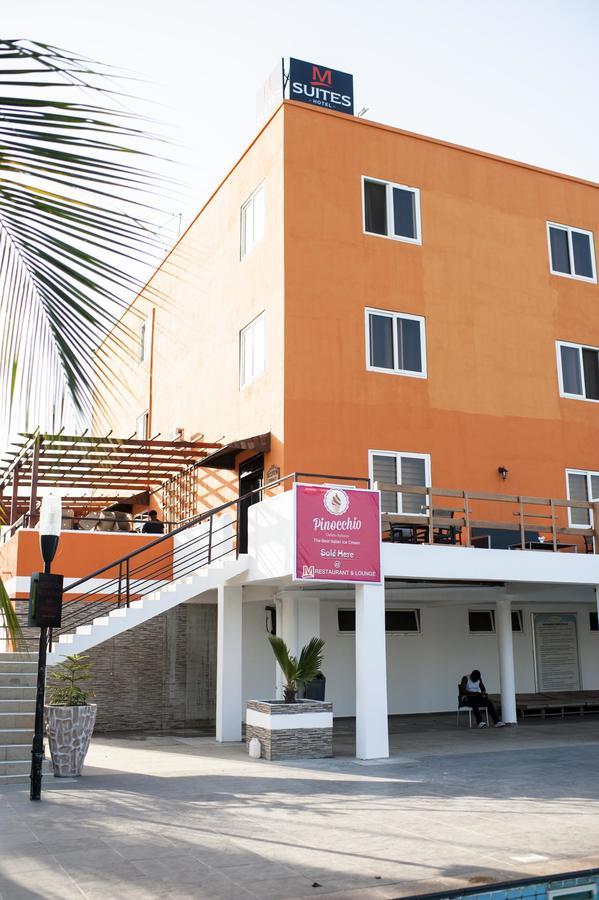 M Suites Hotel Akkra Exterior foto